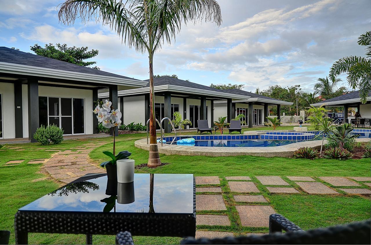 Alona Royal Palm Resort Panglao Exterior foto