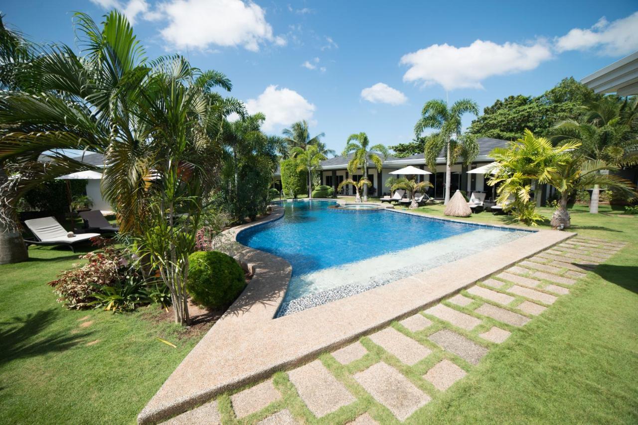 Alona Royal Palm Resort Panglao Exterior foto